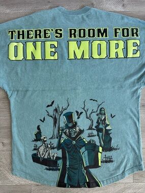 Disney Haunted Mansion Glow in the Dark Room for One More Spirit Jersey Sz M